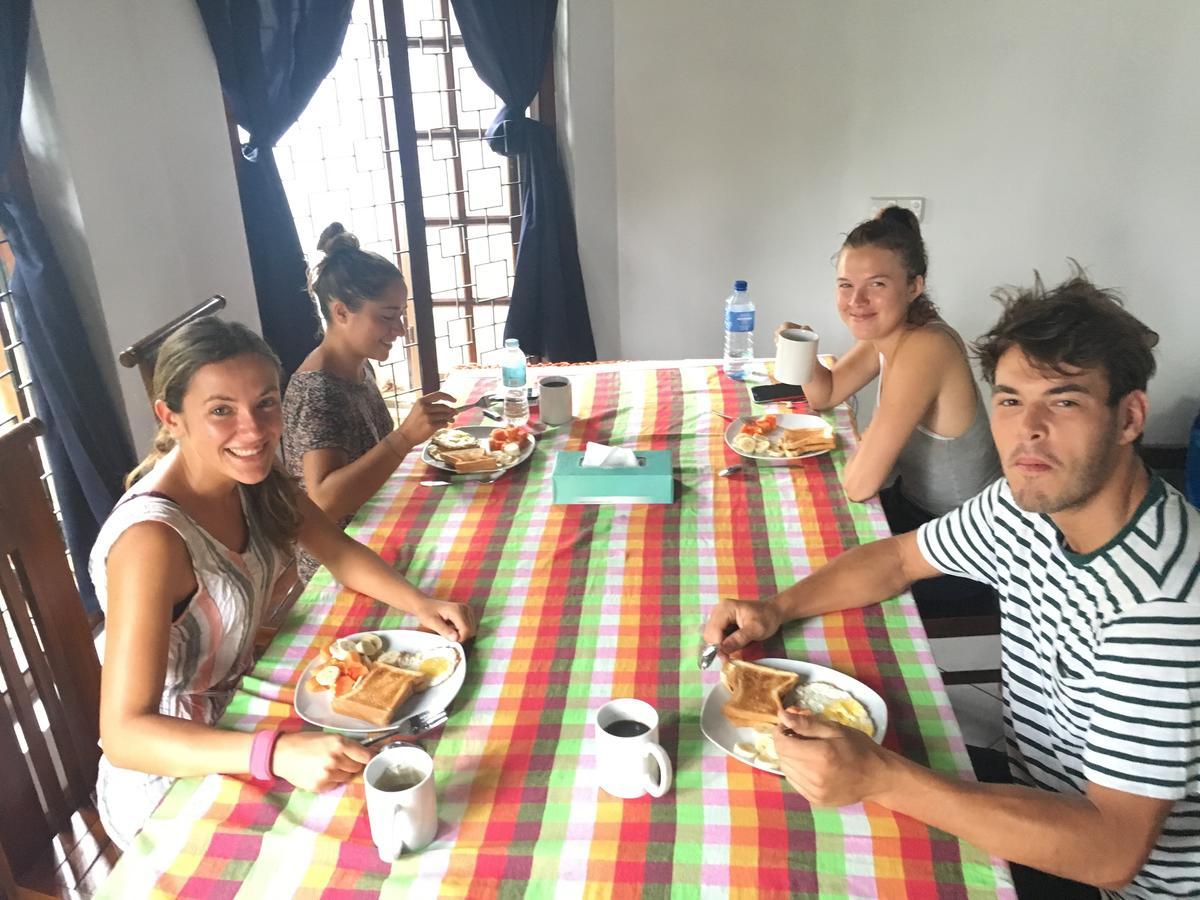 Trip "N" Chill Hostels Colombo Airport Katunayaka Ngoại thất bức ảnh