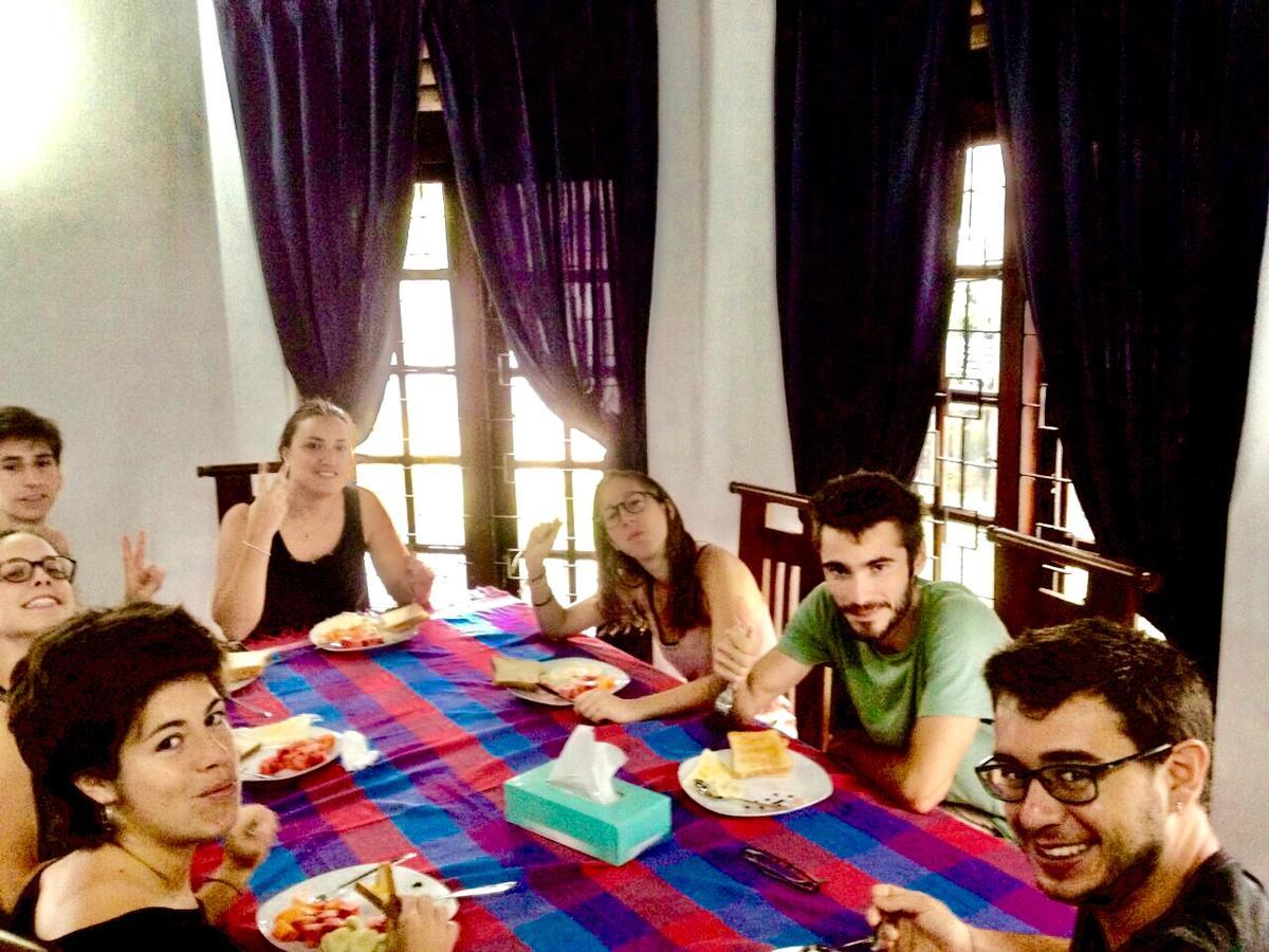 Trip "N" Chill Hostels Colombo Airport Katunayaka Ngoại thất bức ảnh