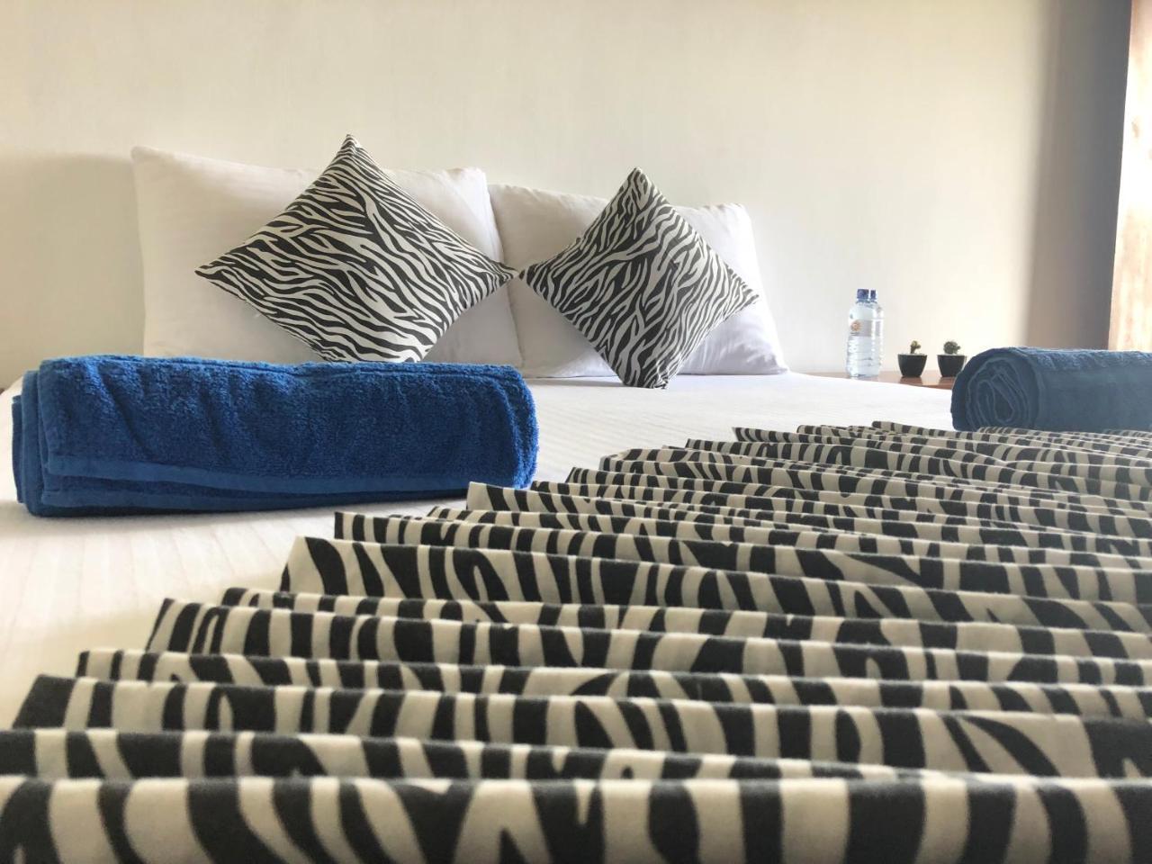 Trip "N" Chill Hostels Colombo Airport Katunayaka Ngoại thất bức ảnh