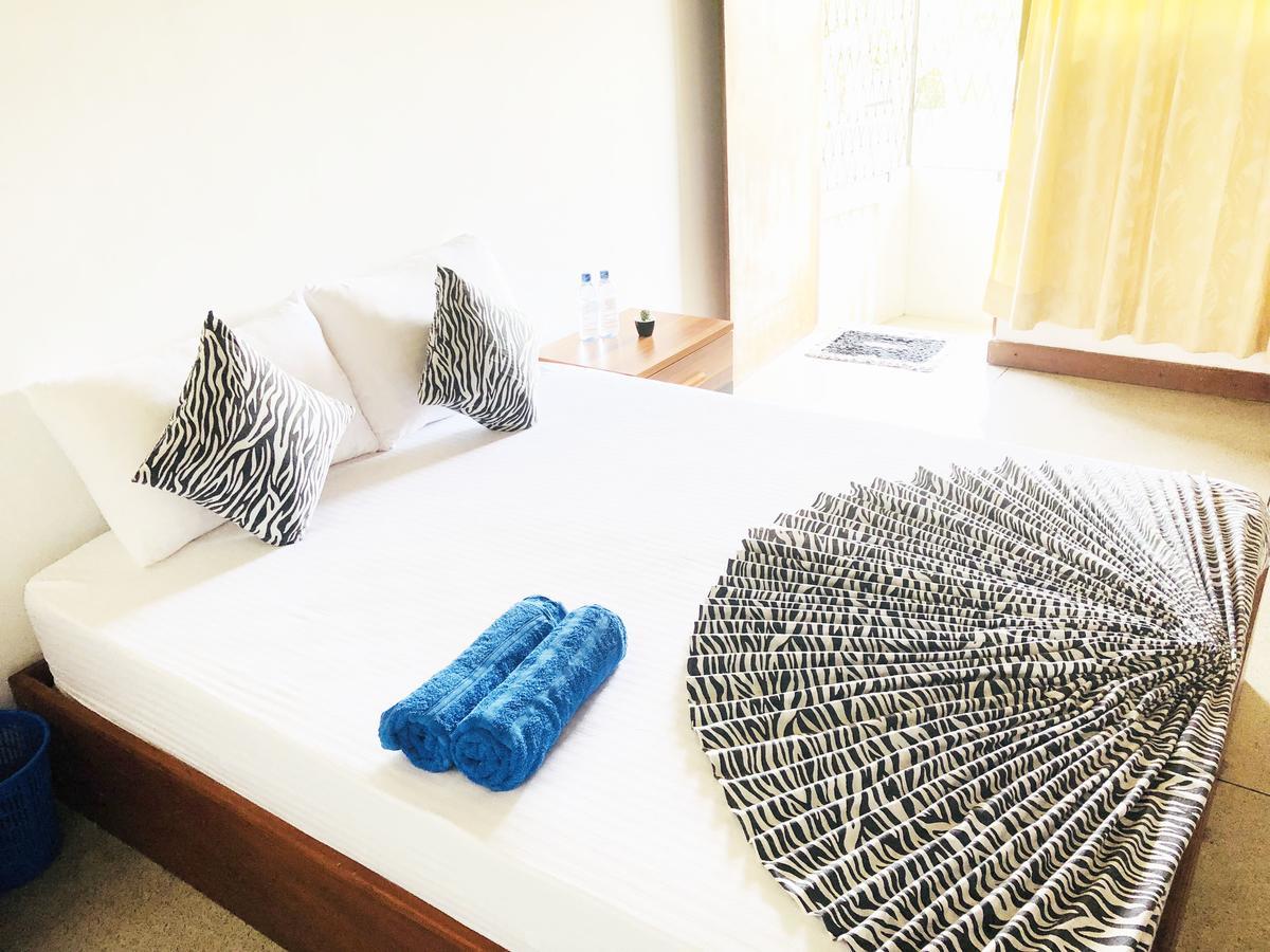 Trip "N" Chill Hostels Colombo Airport Katunayaka Ngoại thất bức ảnh