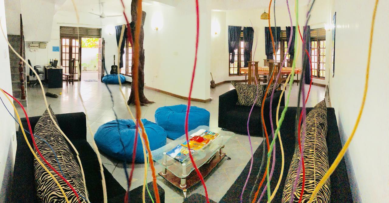 Trip "N" Chill Hostels Colombo Airport Katunayaka Ngoại thất bức ảnh
