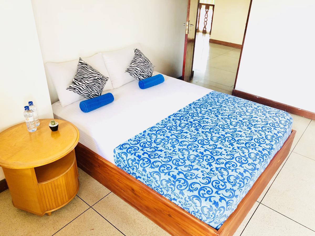 Trip "N" Chill Hostels Colombo Airport Katunayaka Ngoại thất bức ảnh