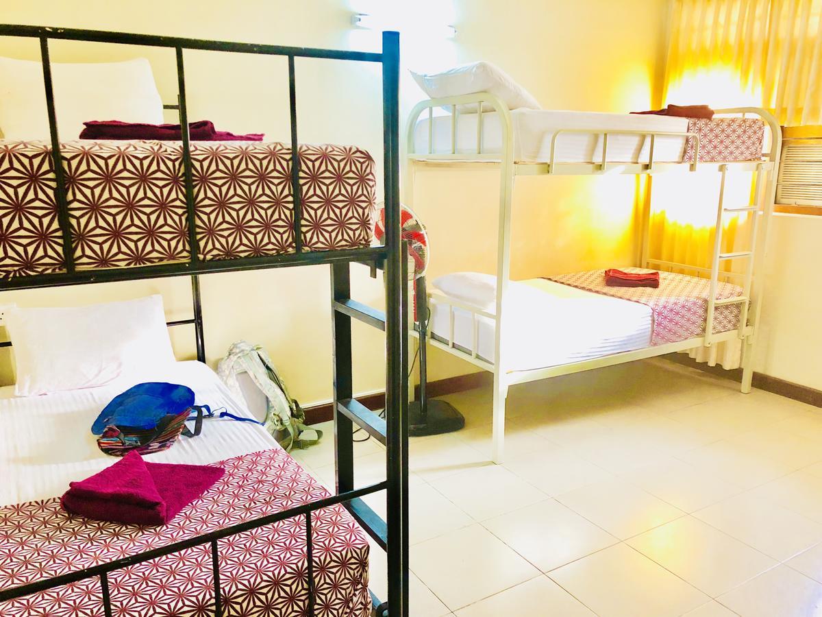 Trip "N" Chill Hostels Colombo Airport Katunayaka Ngoại thất bức ảnh