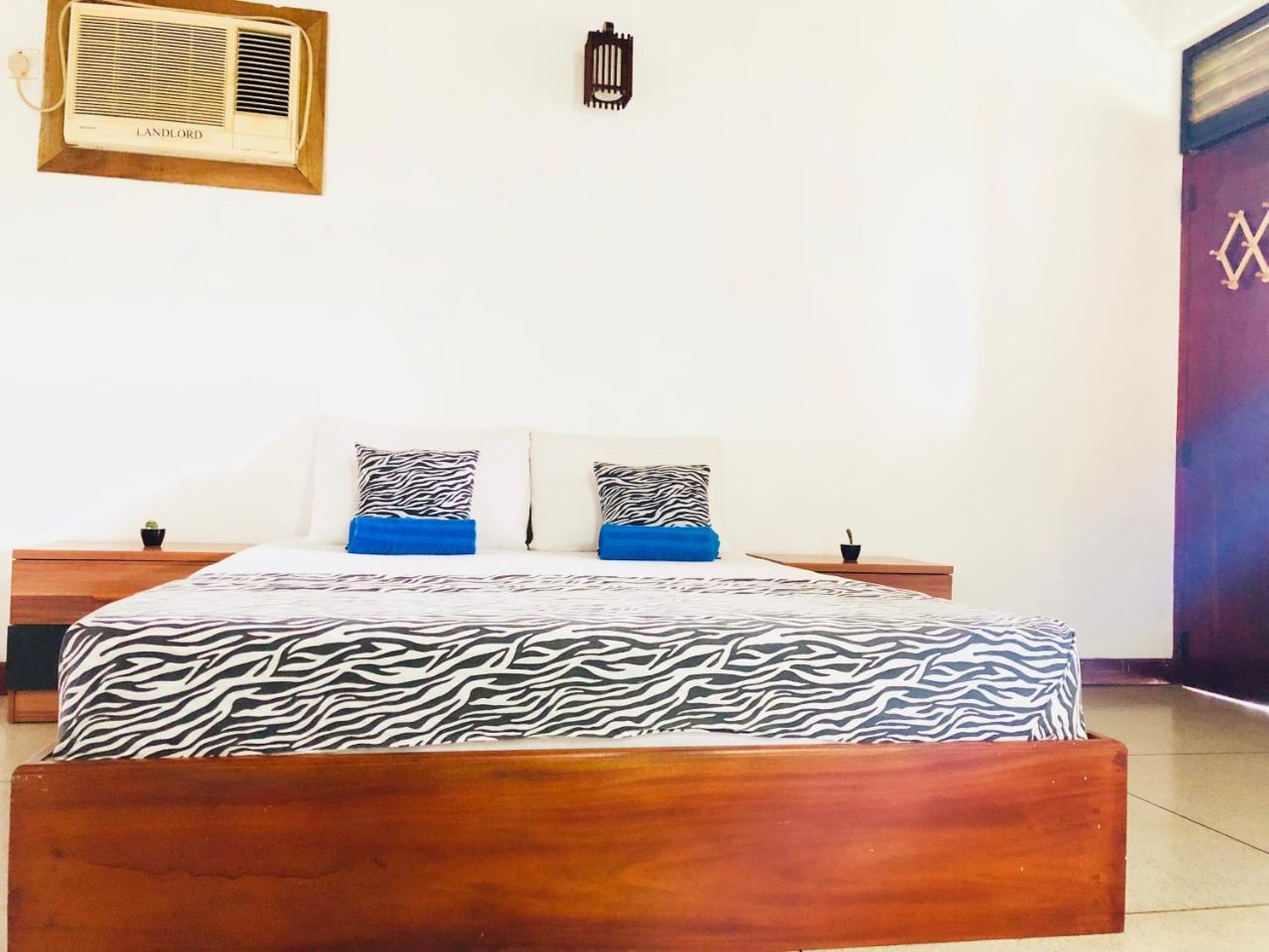 Trip "N" Chill Hostels Colombo Airport Katunayaka Ngoại thất bức ảnh