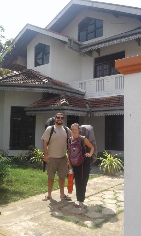 Trip "N" Chill Hostels Colombo Airport Katunayaka Phòng bức ảnh